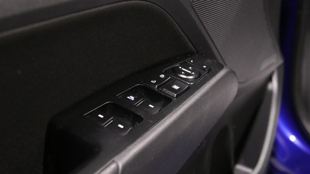 Hyundai Elantra Preferred w/Sun & Safety Package 2020 d&rsquo;occasion à vendre - 11