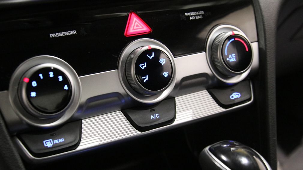Hyundai Elantra Preferred w/Sun & Safety Package 2020 d&rsquo;occasion à vendre - 17