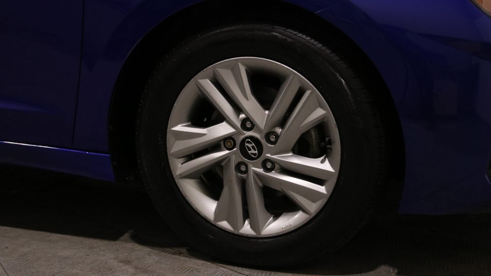 Hyundai Elantra Preferred w/Sun & Safety Package 2020 d&rsquo;occasion à vendre - 24