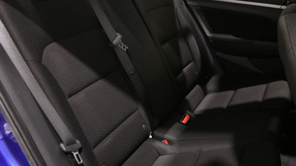 Hyundai Elantra Preferred w/Sun & Safety Package 2020 d&rsquo;occasion à vendre - 21