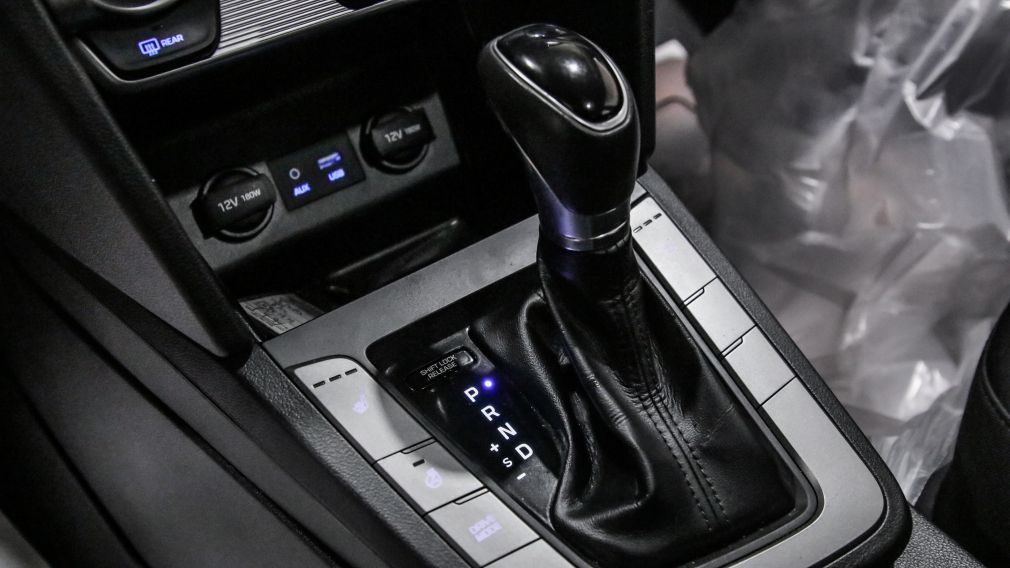 Hyundai Elantra Preferred w/Sun & Safety Package 2020 d&rsquo;occasion à vendre - 18
