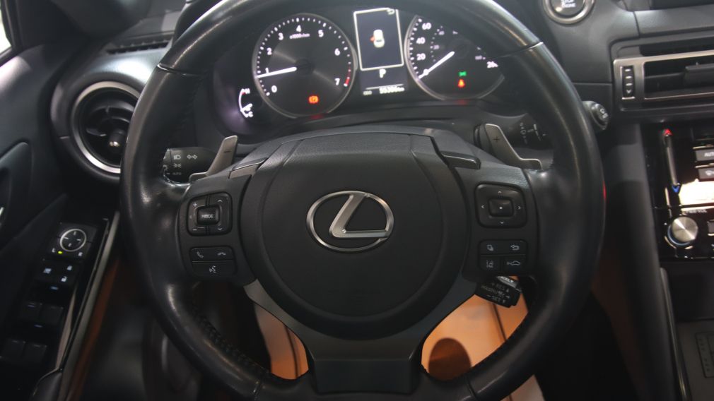 Lexus IS IS 300 2022 d&rsquo;occasion à vendre - 21