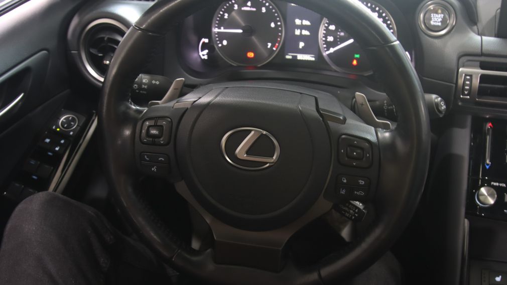 Lexus IS IS 300 2022 d&rsquo;occasion à vendre - 14