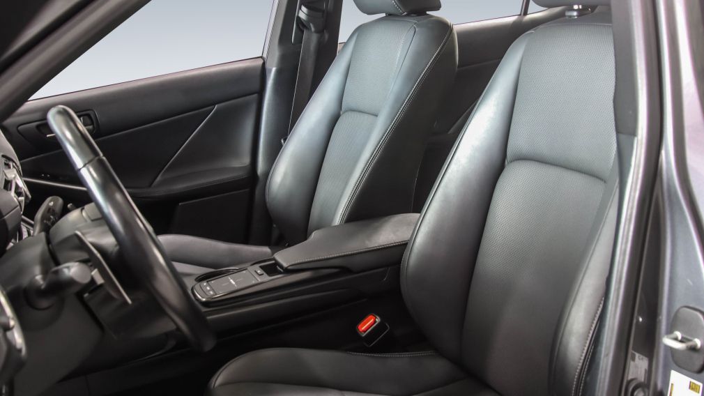 Lexus IS IS 300 2022 à vendre à Trois-Rivières - 17