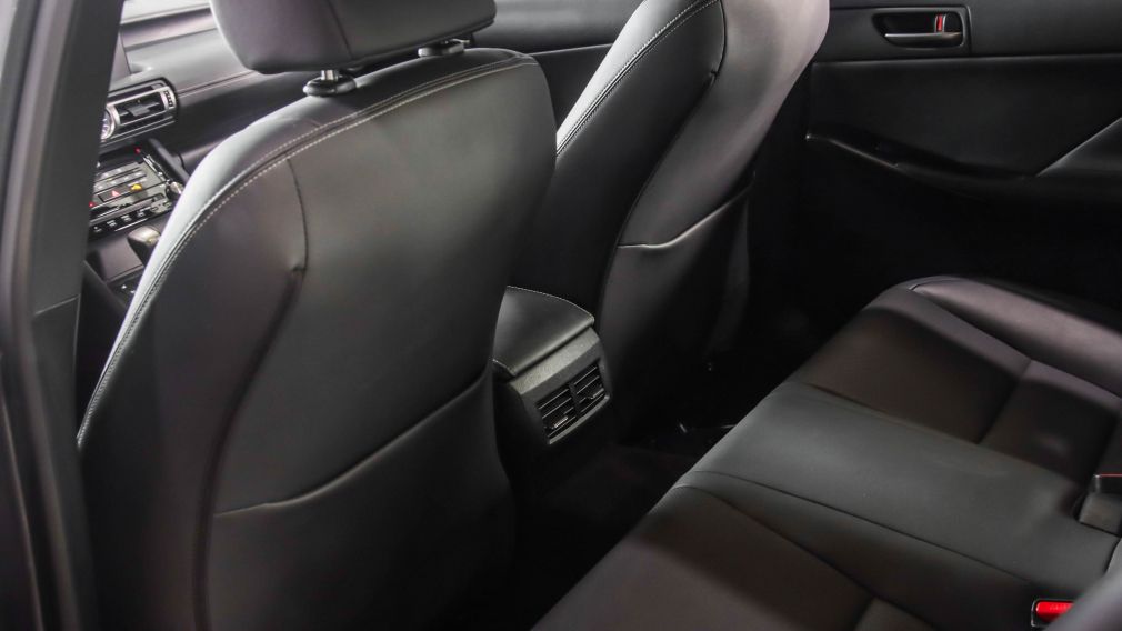 Lexus IS IS 300 2022 à vendre à Trois-Rivières - 20