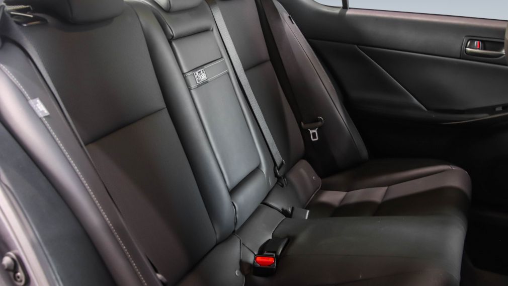 Lexus IS IS 300 2022 à vendre à Trois-Rivières - 24