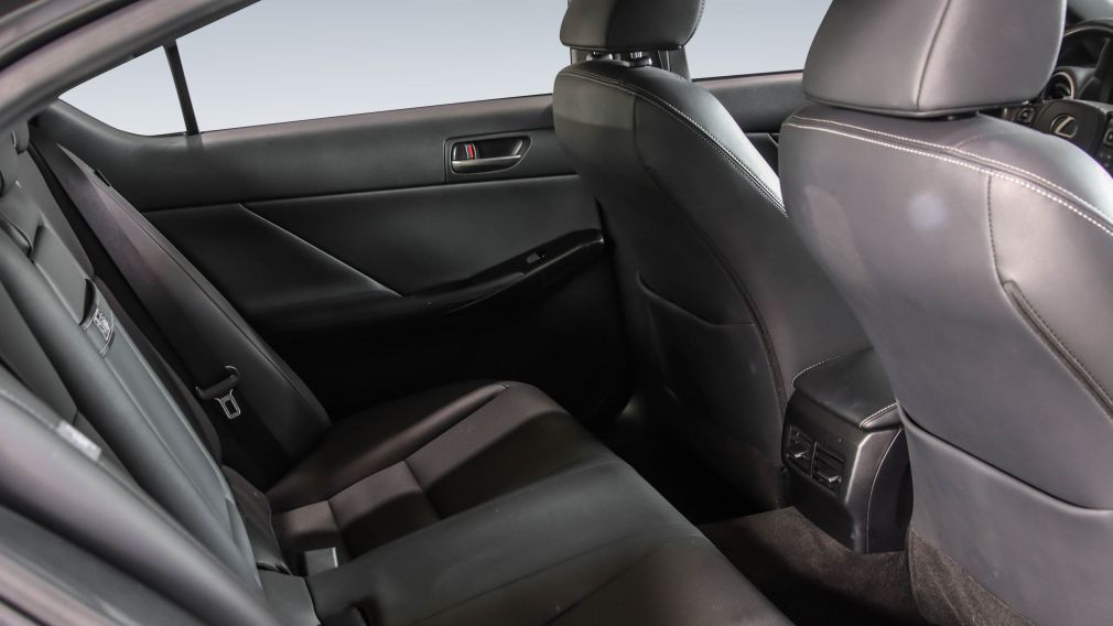Lexus IS IS 300 2022 à vendre à Trois-Rivières - 25
