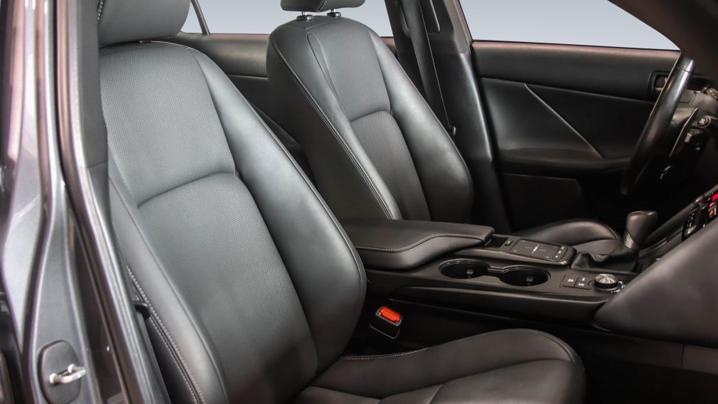Lexus IS IS 300 2022 à vendre à Trois-Rivières - 26