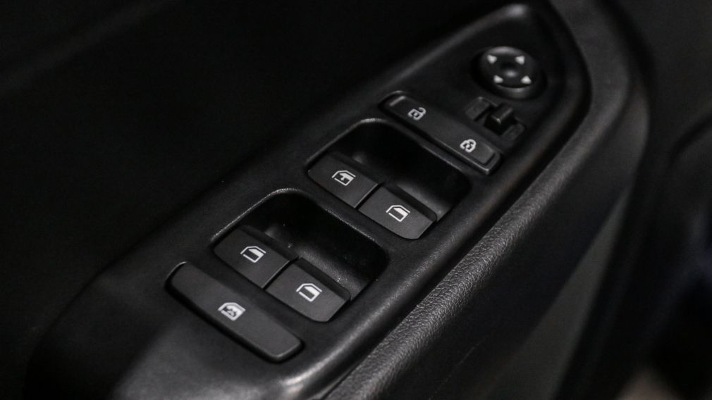 Hyundai Venue Preferred 2023 d&rsquo;occasion à vendre - 9