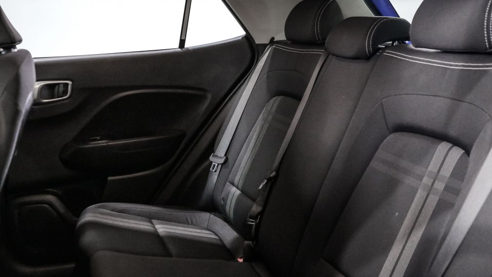 Hyundai Venue Preferred 2023 d&rsquo;occasion à vendre - 19