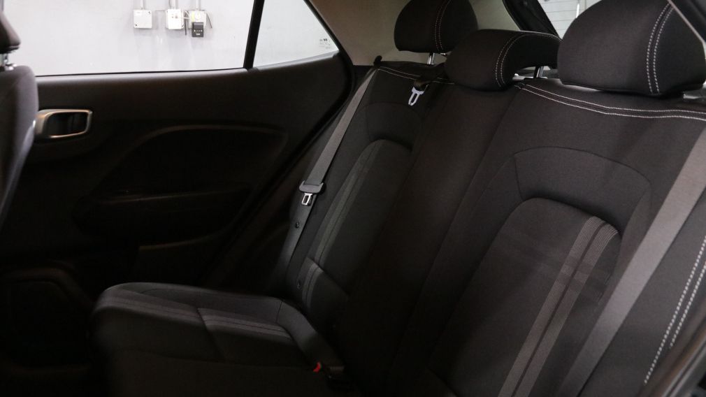 Hyundai Venue Preferred 2024 d&rsquo;occasion à vendre - 19