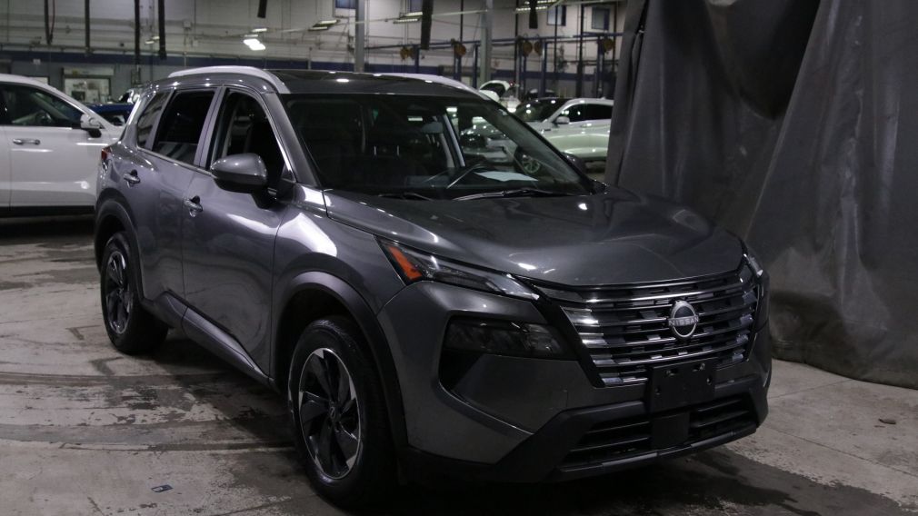 Nissan Rogue SV Moonroof