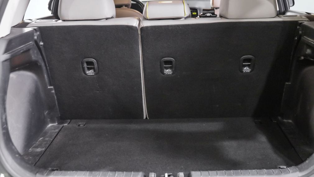 Hyundai Venue Trend w/Urban Pkg/Grey-Lime Interior 2020 d&rsquo;occasion à vendre - 23