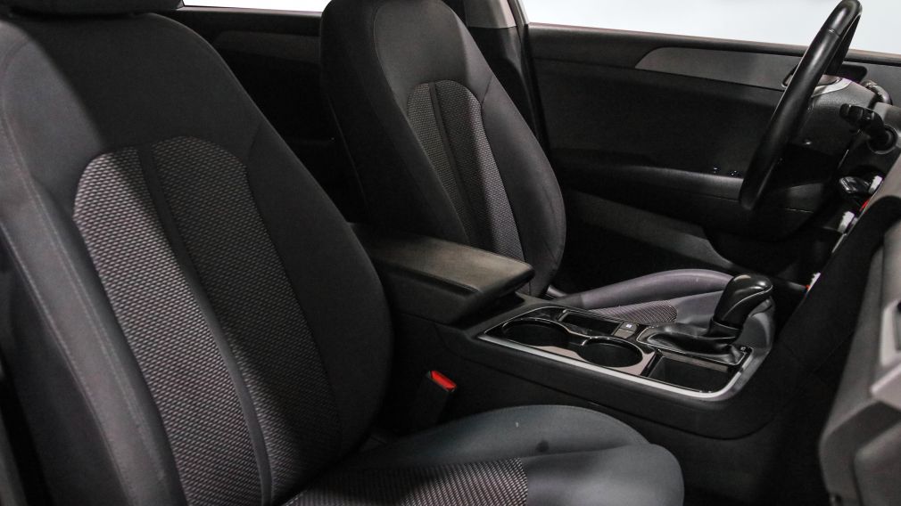 Hyundai Sonata Essential 2019 d&rsquo;occasion à vendre - 24