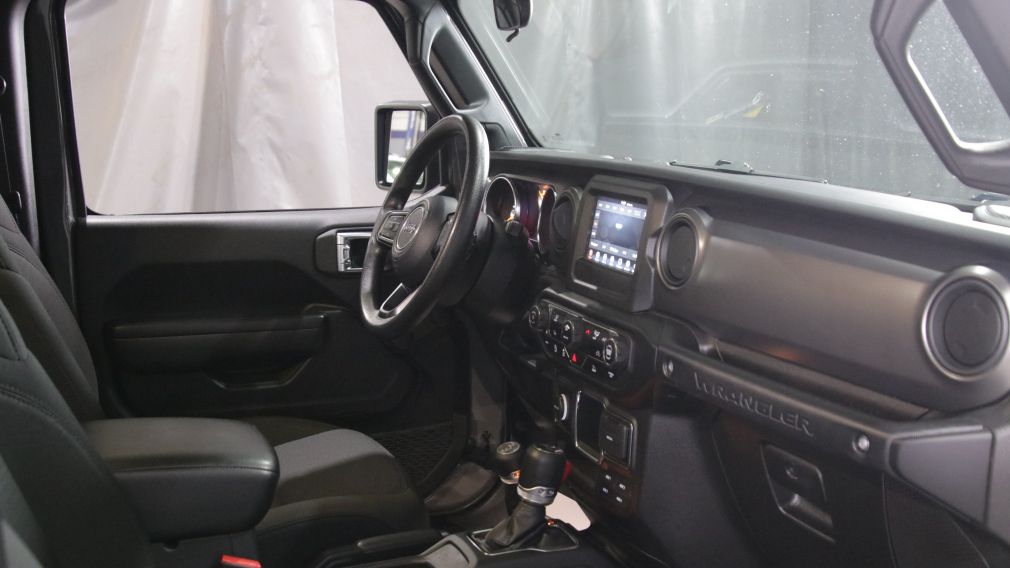 Jeep Wrangler Willys Sport 2023 d&rsquo;occasion à vendre - 20