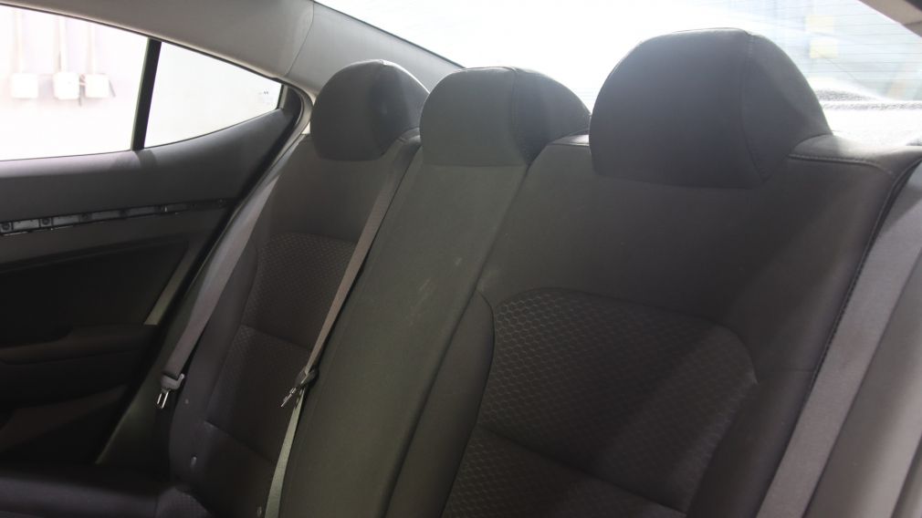 Hyundai Elantra Preferred w/Sun & Safety Package 2020 d&rsquo;occasion à vendre - 20