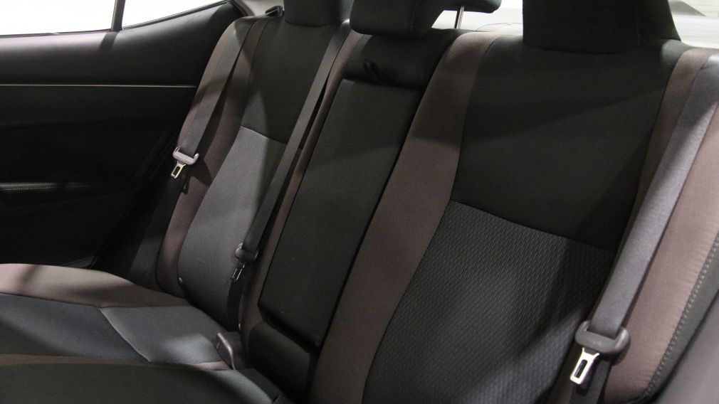 Toyota Corolla LE 2019 d&rsquo;occasion à vendre - 22