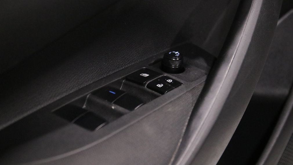 Toyota Corolla LE 2021 d&rsquo;occasion à vendre - 11
