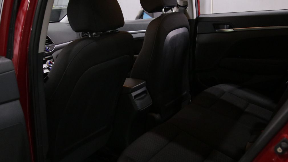 Hyundai Elantra Preferred w/Sun & Safety Package 2020 d&rsquo;occasion à vendre - 19