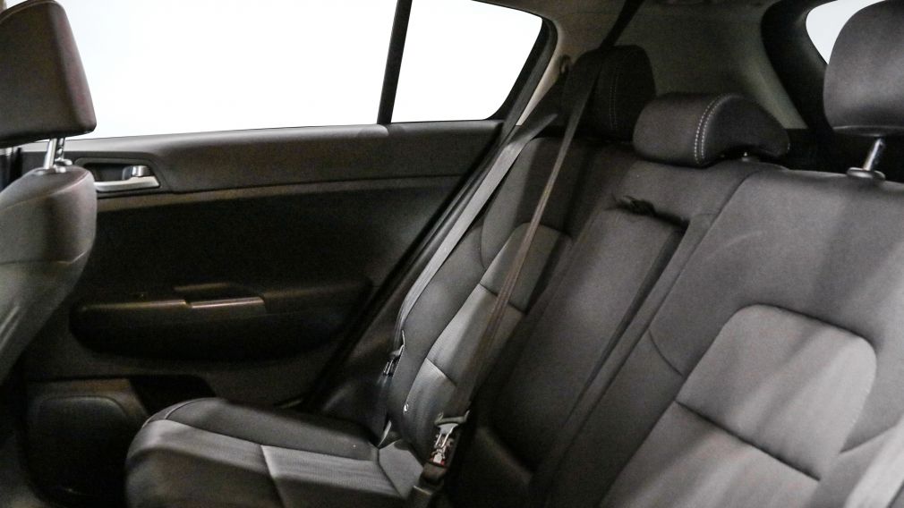 Kia Sportage LX 2021 d&rsquo;occasion à vendre - 17