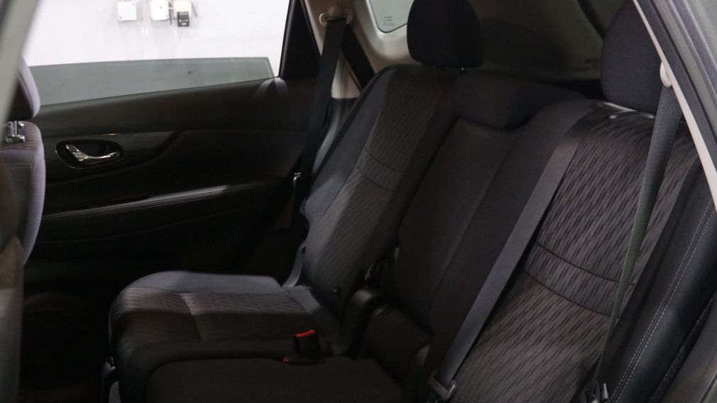 Nissan Rogue SV 2019 d&rsquo;occasion à vendre - 20