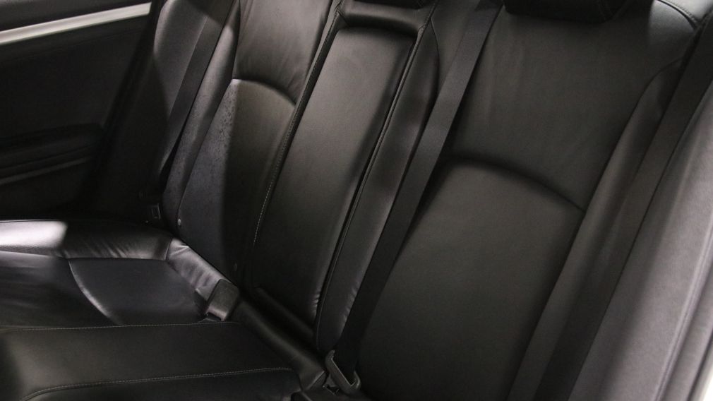 Honda Civic Touring 2019 d&rsquo;occasion à vendre - 21