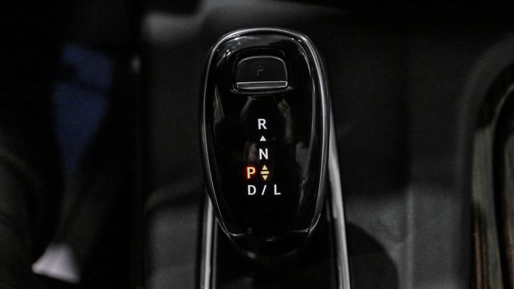 Cadillac Escalade Luxury 2022 d&rsquo;occasion à vendre - 19