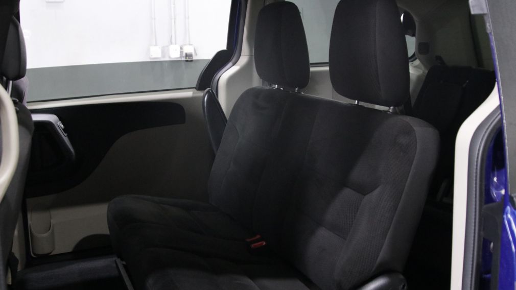Dodge GR Caravan Canada Value Package 2019 d&rsquo;occasion à vendre - 17