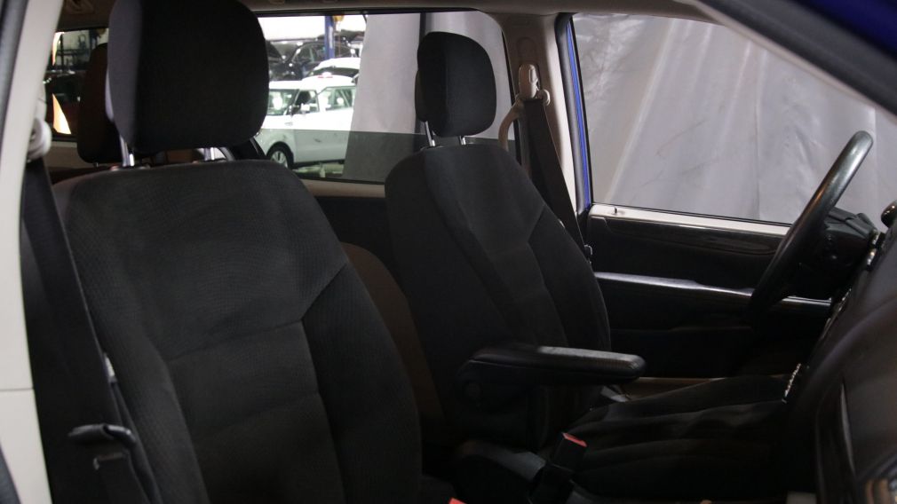 Dodge GR Caravan Canada Value Package 2019 d&rsquo;occasion à vendre - 24