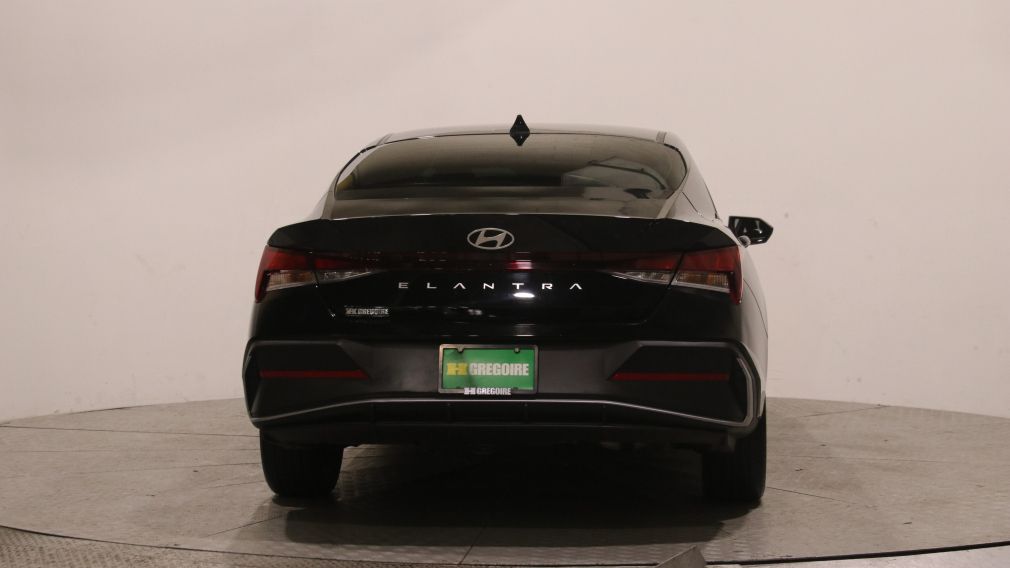 Hyundai Elantra Preferred 2024 d&rsquo;occasion à vendre - 6