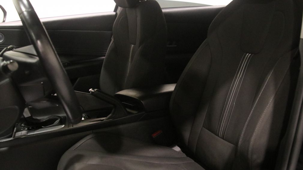 Hyundai Elantra Preferred 2024 d&rsquo;occasion à vendre - 10