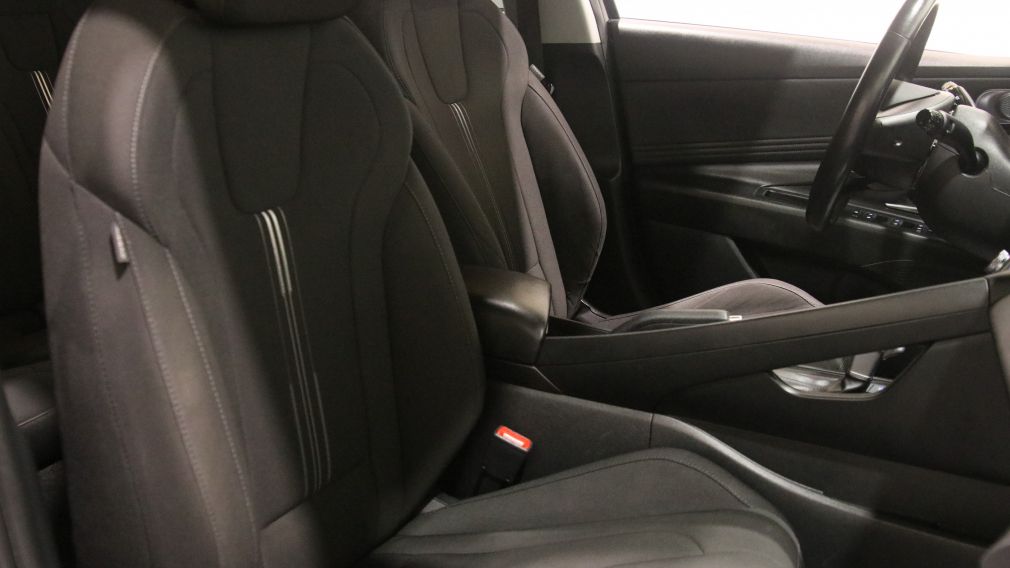 Hyundai Elantra Preferred 2024 d&rsquo;occasion à vendre - 24
