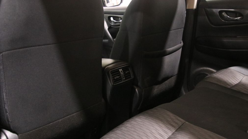 Nissan Rogue S 2020 d&rsquo;occasion à vendre - 19