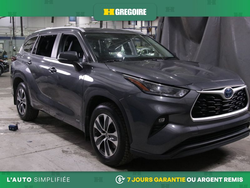 Toyota Highlander Hybrid XLE AWD 2024