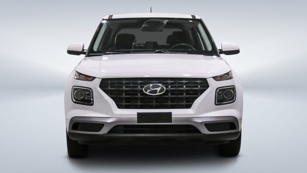 Hyundai Venue Essential 2024 d&rsquo;occasion à vendre - 2