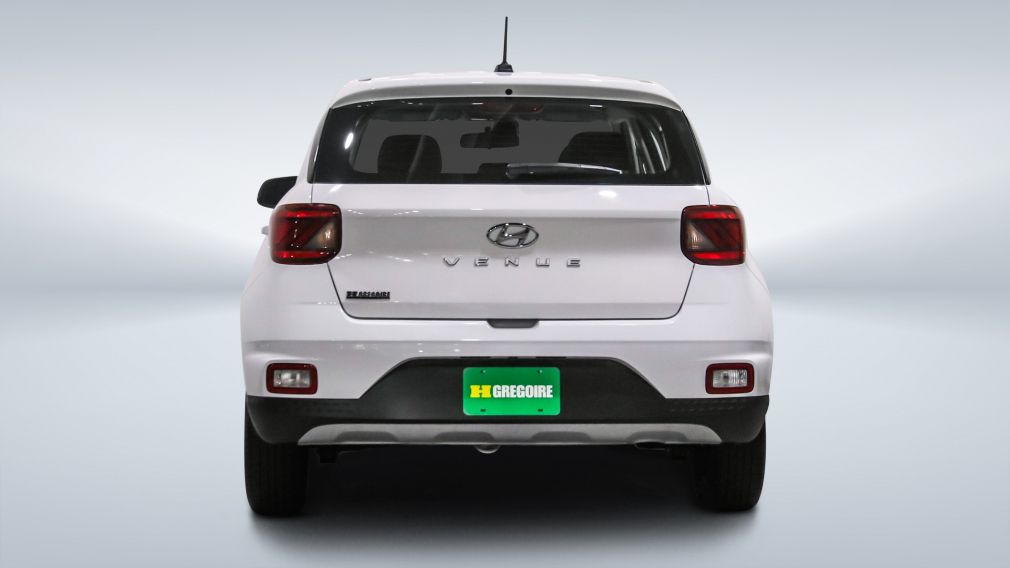 Hyundai Venue Essential 2024 d&rsquo;occasion à vendre - 6