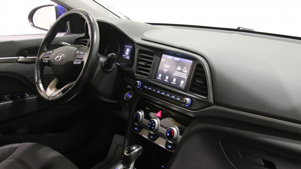 Hyundai Elantra Preferred w/Sun & Safety Package 2020 d&rsquo;occasion à vendre - 25