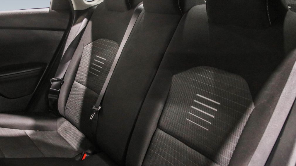 Kia Forte LX 2021 d&rsquo;occasion à vendre - 20