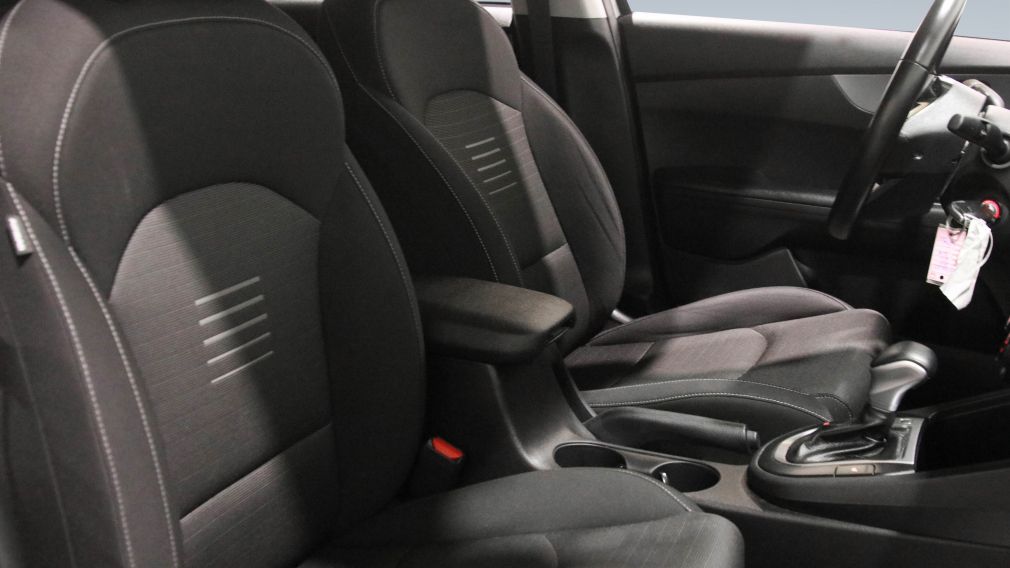 Kia Forte LX 2021 d&rsquo;occasion à vendre - 22