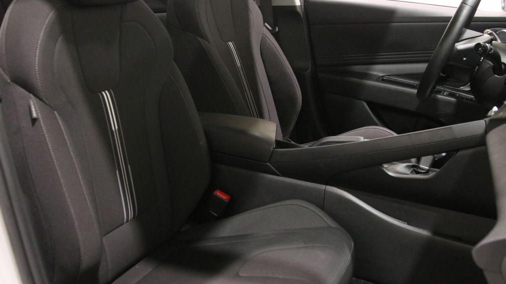 Hyundai Elantra Preferred 2025 d&rsquo;occasion à vendre - 23