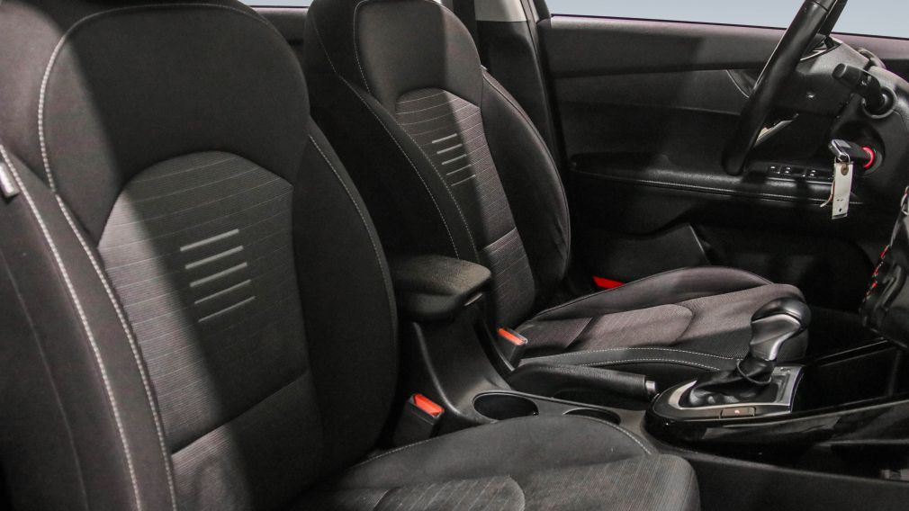 Kia Forte EX 2020 d&rsquo;occasion à vendre - 24