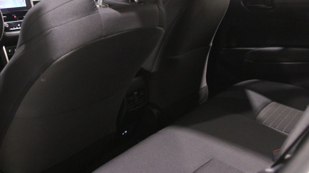 Toyota Corolla Hybrid SE 2023 d&rsquo;occasion à vendre - 18