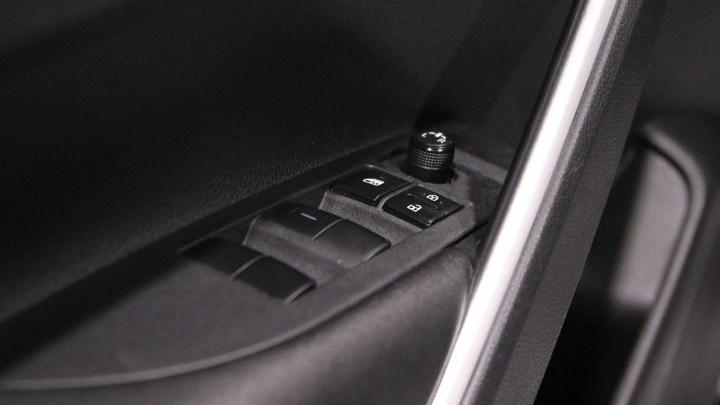 Toyota Corolla Hybrid SE 2023 d&rsquo;occasion à vendre - 11