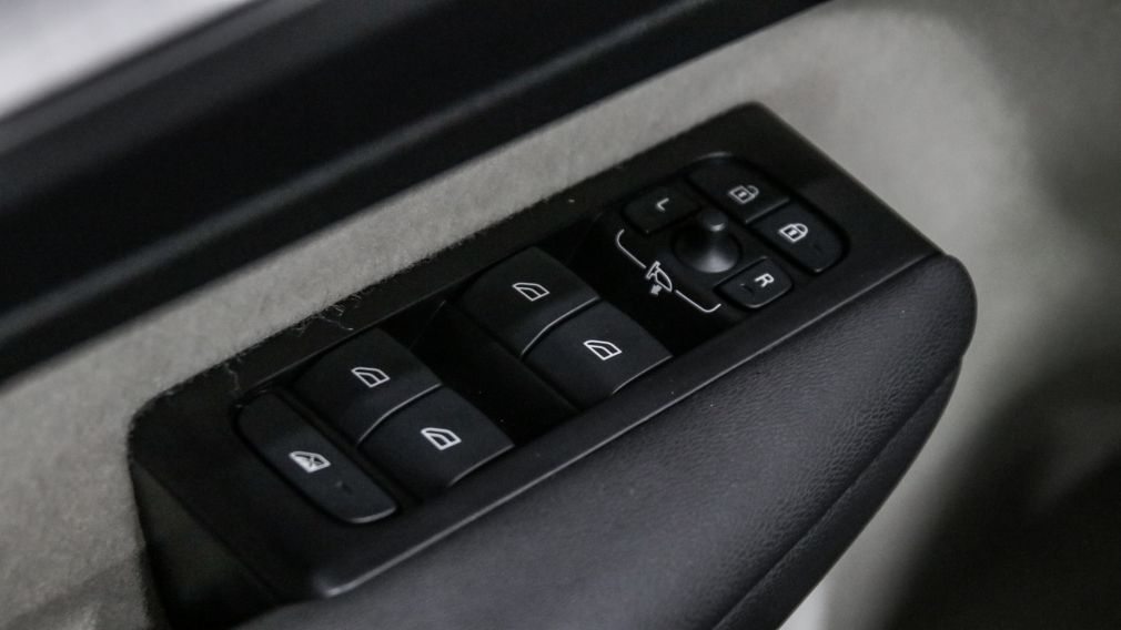 Volvo XC40 Momentum 2022 d&rsquo;occasion à vendre - 9