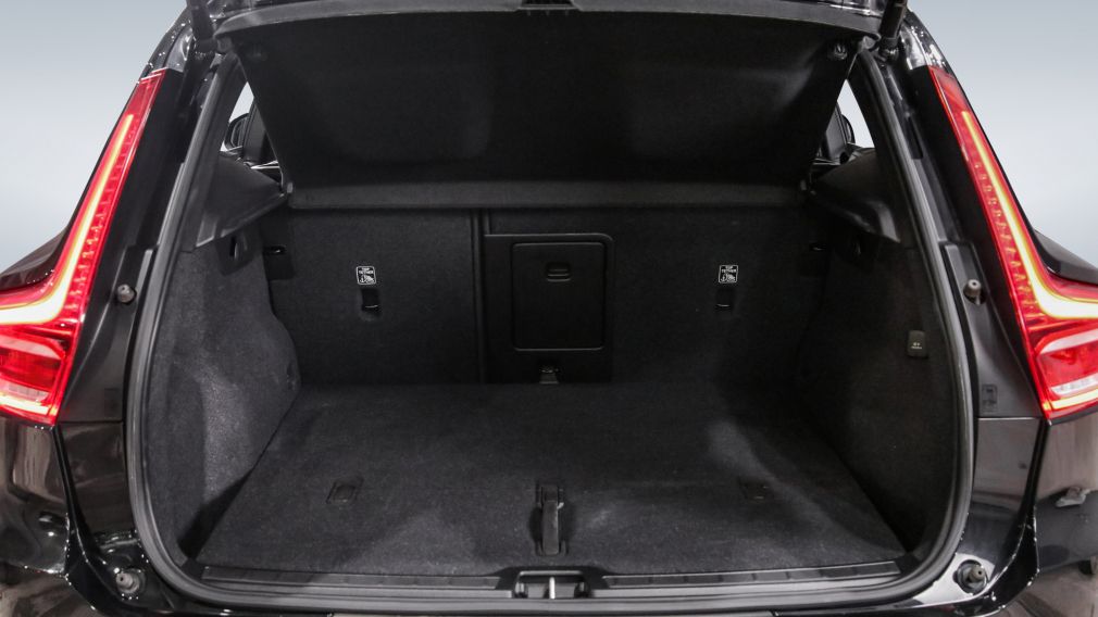 Volvo XC40 Momentum 2022 d&rsquo;occasion à vendre - 21