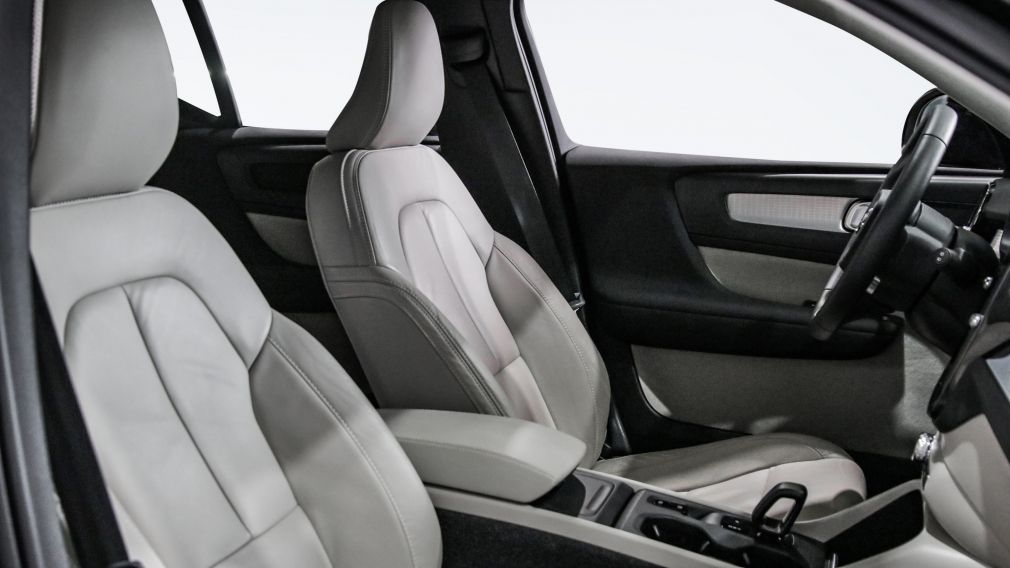 Volvo XC40 Momentum 2022 d&rsquo;occasion à vendre - 24