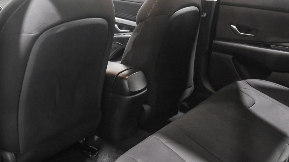 Hyundai Elantra Preferred 2021 d&rsquo;occasion à vendre - 19