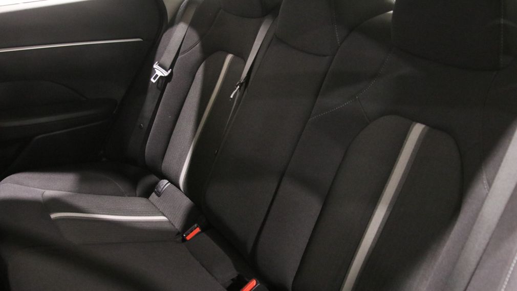 Hyundai Sonata Preferred 2023 d&rsquo;occasion à vendre - 10