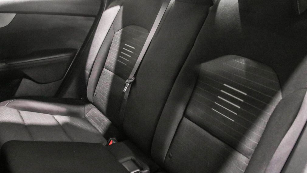 Kia Forte LX 2020 d&rsquo;occasion à vendre - 22