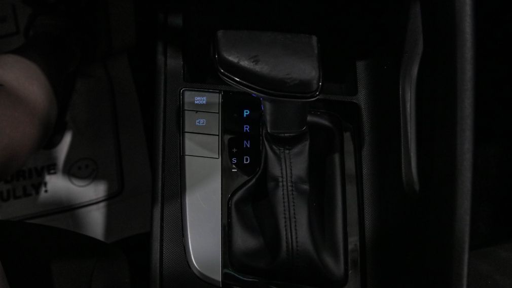 Hyundai Elantra Preferred 2022 d&rsquo;occasion à vendre - 17